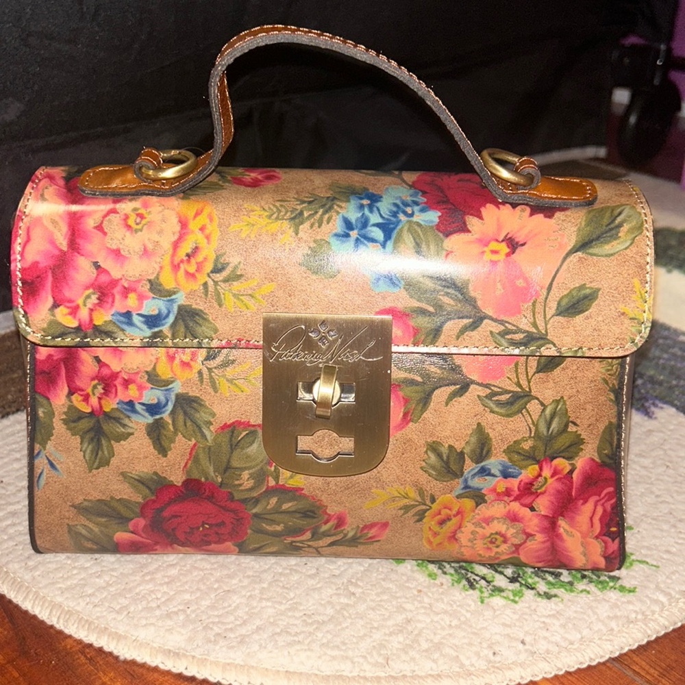 Vintage Victoria garden
